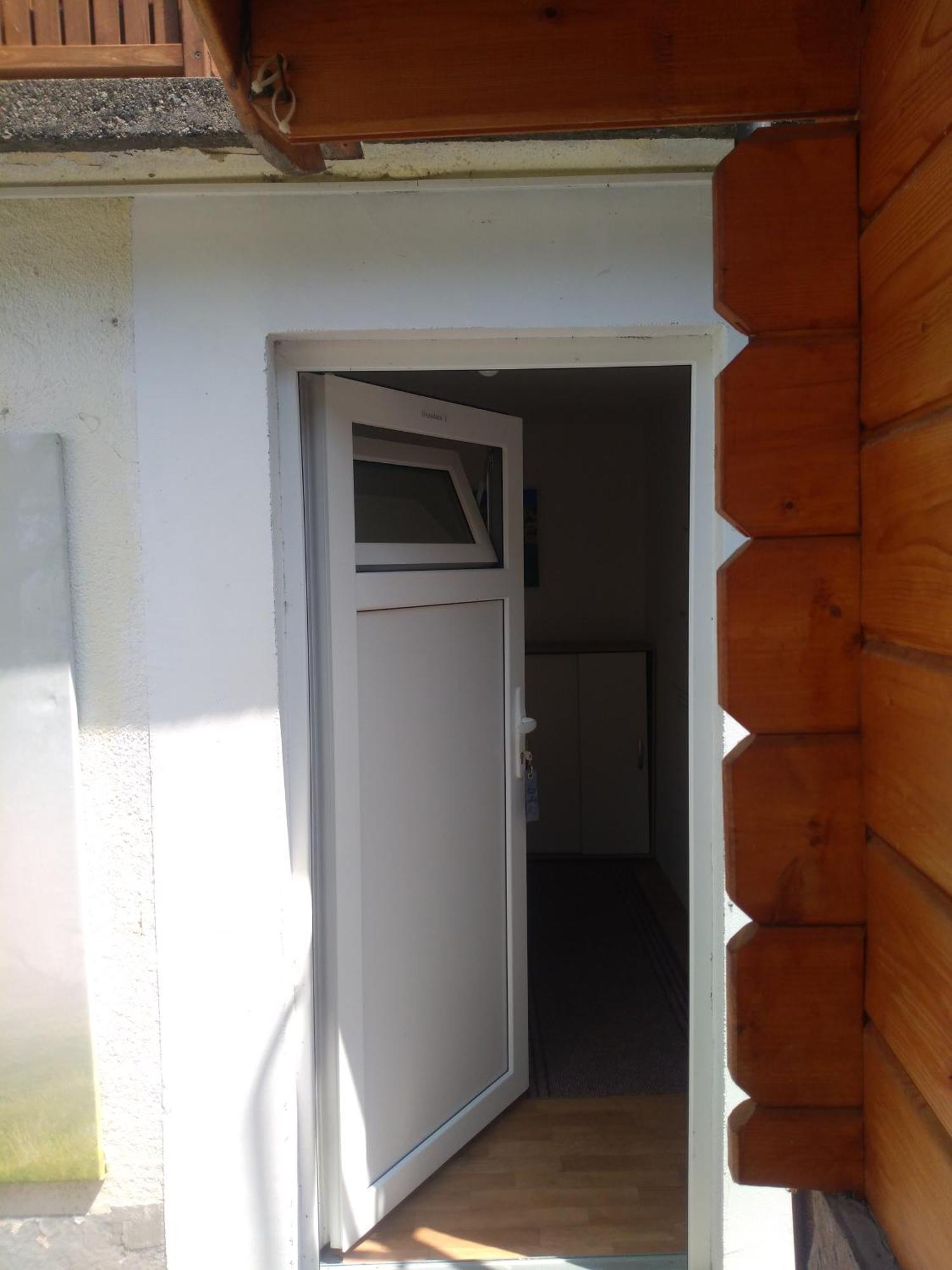 דונג'י מלינובאץ' Hostel Trajan מראה חיצוני תמונה