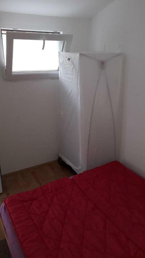 דונג'י מלינובאץ' Hostel Trajan מראה חיצוני תמונה