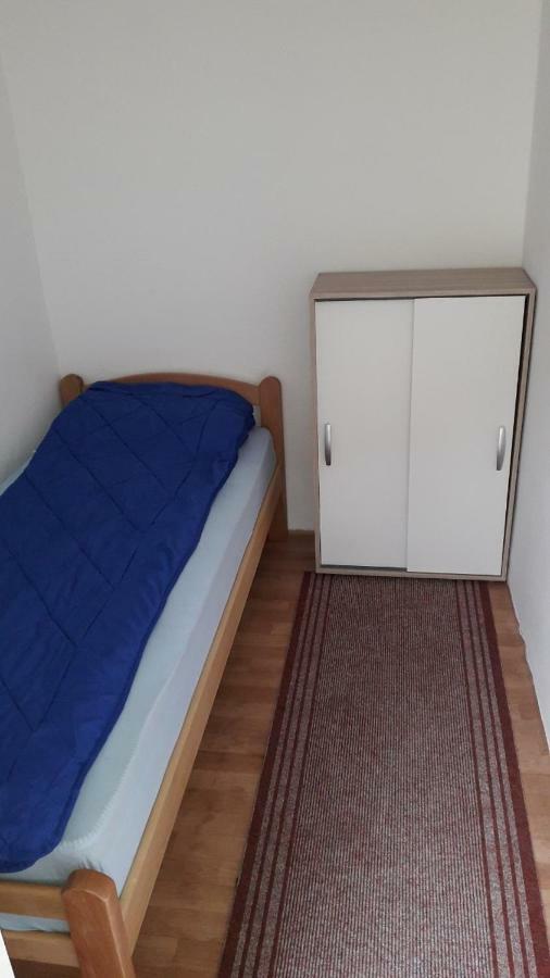 דונג'י מלינובאץ' Hostel Trajan מראה חיצוני תמונה